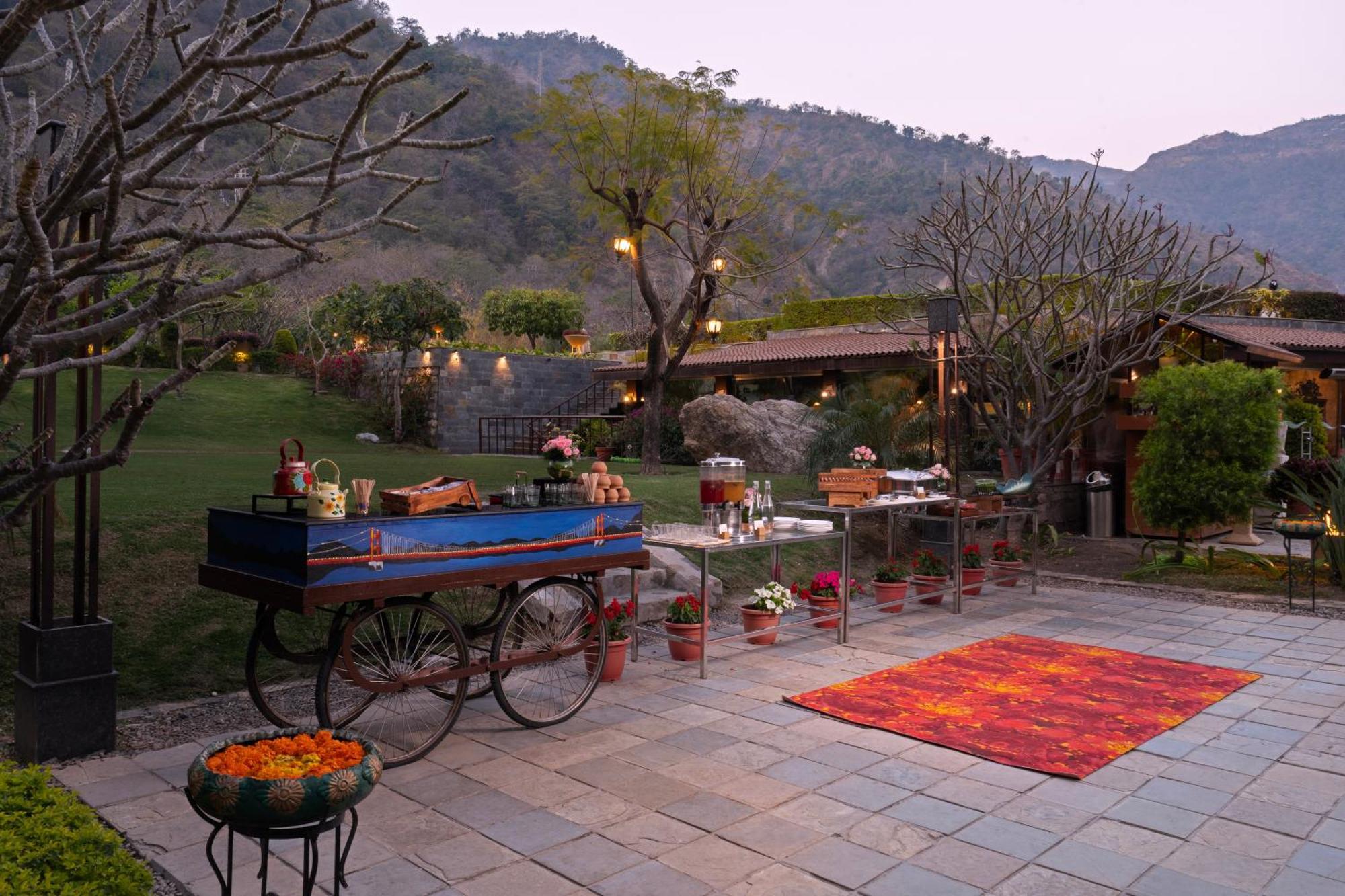 Aloha On The Ganges By Leisure Hotels Rishīkesh Zewnętrze zdjęcie